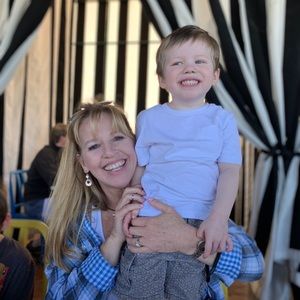 Meet your Posher, Deborah